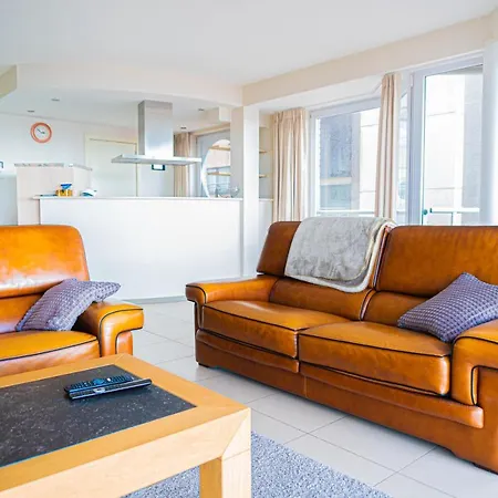 Apartment Zeedijk 68
